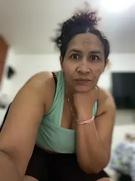 Chat XXX ao vivo de Carola-Ross