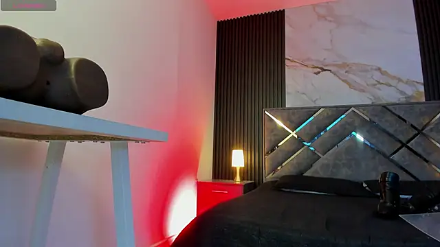 MissKathyfox Adlı Modelin Canlı XXX Sohbeti