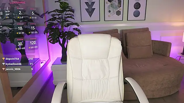 Živý XXX chat EmilyTurneer