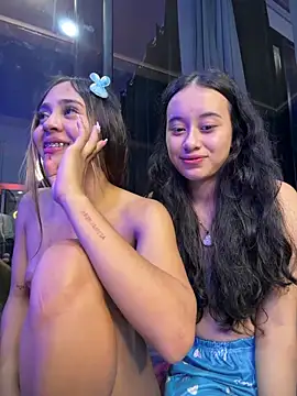 l0lita_emi webcam show