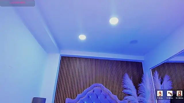 SelenaStonne's Live XXX Chat