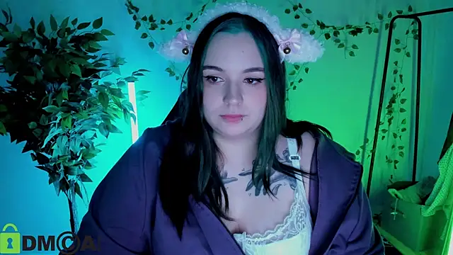 Mia_R0ss Chat XXX in diretta