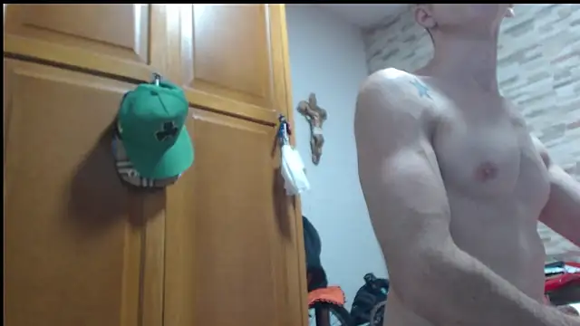 cameroncarter33 Show Webcam