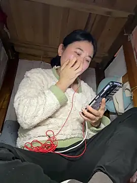 daaqnnのライブXXXチャット