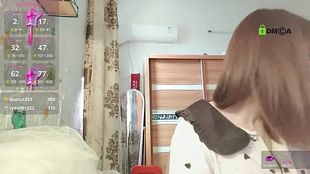 Lili_666のライブXXXチャット