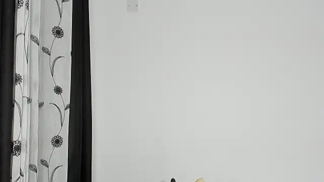 CREAMY_BUBBLEGUM Live XXX Chat