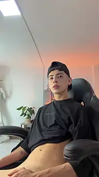 Онлайн чат XXX Sebastian_Reed