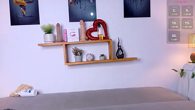 Chat +18 de nairagold_ ao vivo