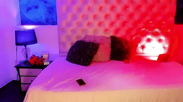 Keira_Fox31's Live XXX Chat