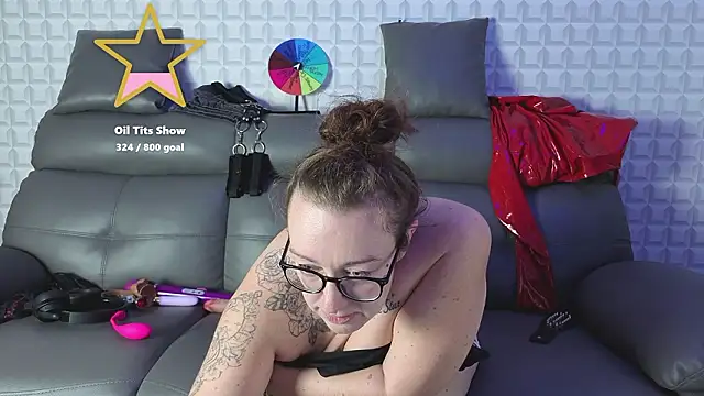 Chatroom XXX en direct de JadeStarUK