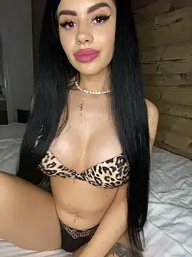 Ameliablack_1 élő XXX-chatje