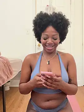 Chat XXX Live mochamimi