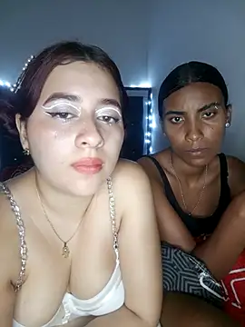 Chloe_Sky_loveのライブXXXチャット