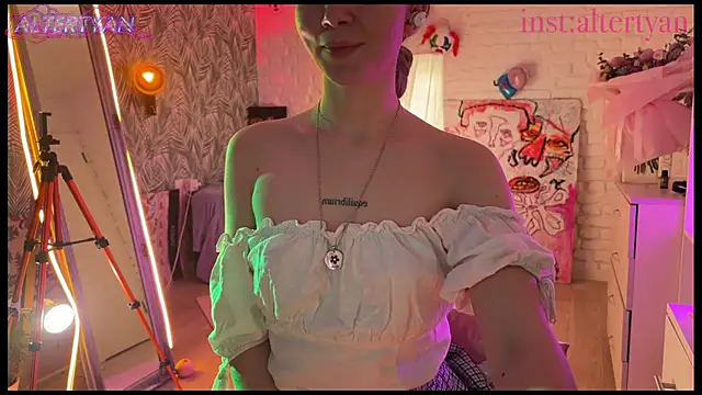 altertyan Adlı Modelin Canlı XXX Sohbeti