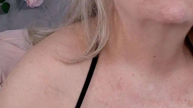 Kaitlyn_Winters লাইভ XXX চ্যাট