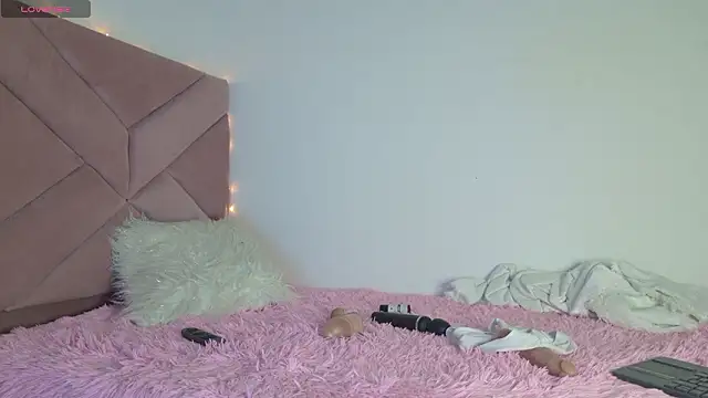 eva_sin18 Adlı Modelin Canlı XXX Sohbeti