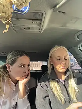 Онлайн чат XXX MerlinDave