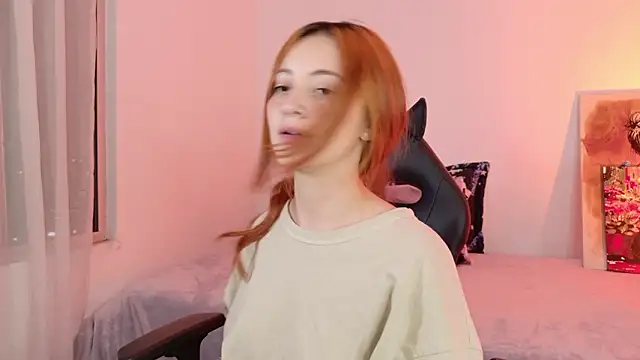 annie_mora: онлайн-секс-чат