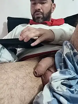 hairyandbigmann Adlı Modelin Canlı XXX Sohbeti