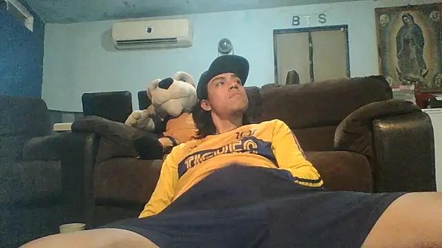 Show de AlexAlejandro13 na webcam