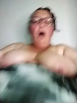 _Saraqueen Chat XXX live