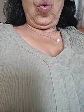 NakedMILFx Live XXX-Chat