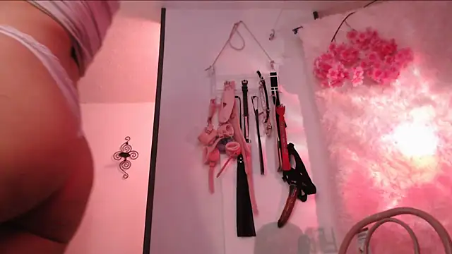 Hellen_dumont Chat XXX in diretta