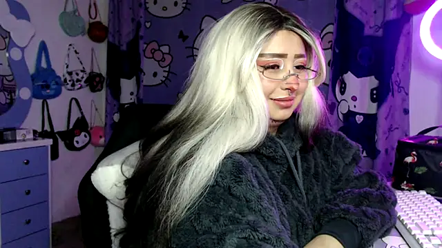 lussyevans24 라이브 XXX 채팅