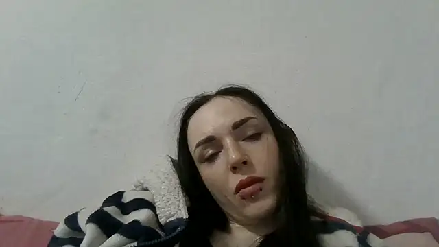 Chat +18 de Trinsy_Love ao vivo