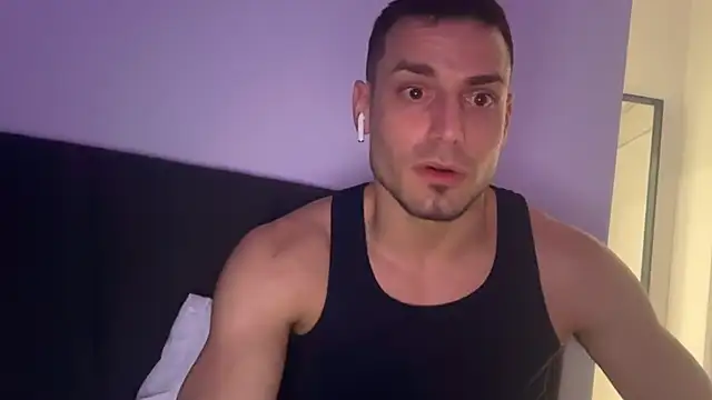 hot_shot_13 webkamerás műsora