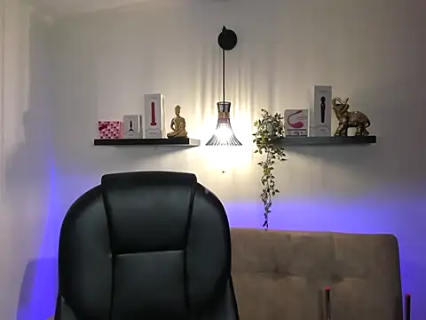 Naomy_Stanley_ Show in webcam