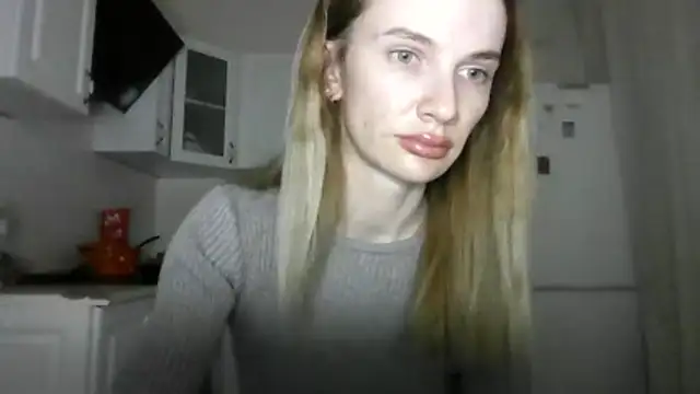 AinyrVixxen élő XXX-chatje