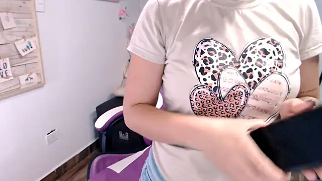 samantha_baby_ 即時 XXX 聊天