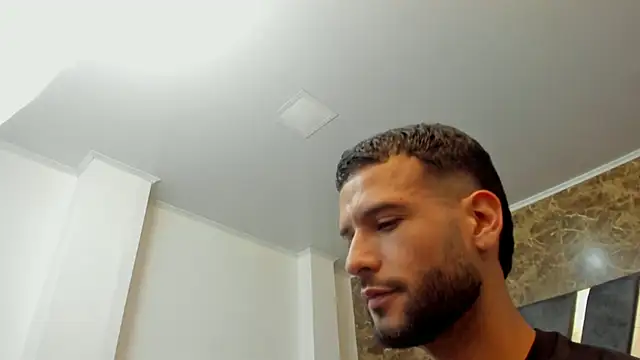 Jacob_Benelli – Naživo XXX chat