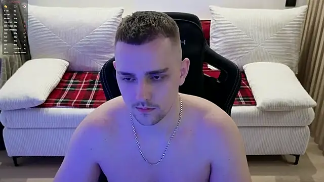 Вебкам-шоу Larstar01