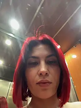 Chat +18 de zafiro_mo0n ao vivo