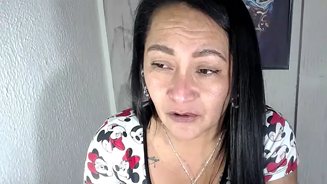 Chatroom XXX en direct de JULIANAWET69