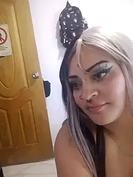 RubyCastellanos_XXXX Adlı Modelin Canlı XXX Sohbeti