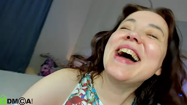 Czat XXX na żywo – Kira_Adler