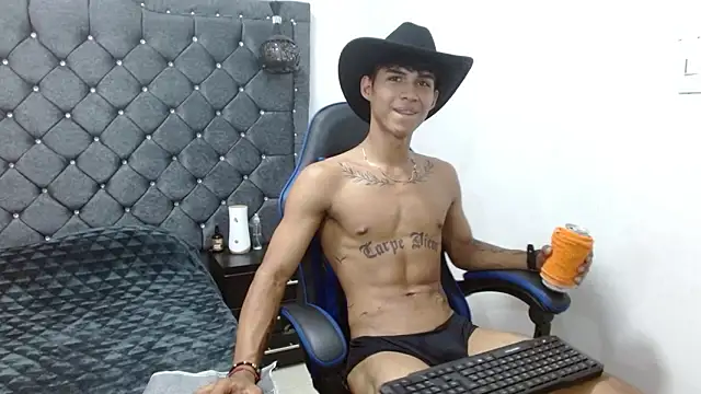 luka_big18 – Naživo XXX chat