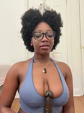 mochamimi Show in webcam