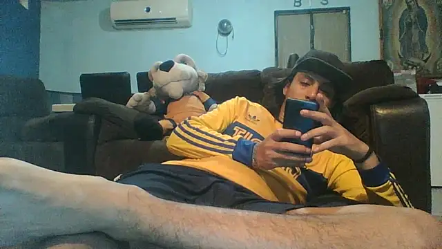 AlexAlejandro13's Live XXX Chat