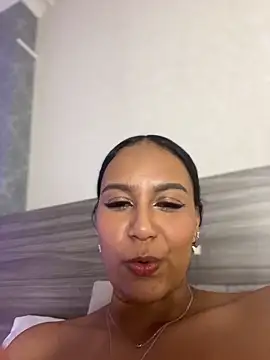 Chat XXX en directo de MiilaBlake