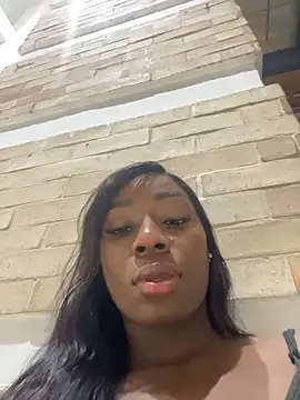 Chat XXX ao vivo de ZarahFerreira