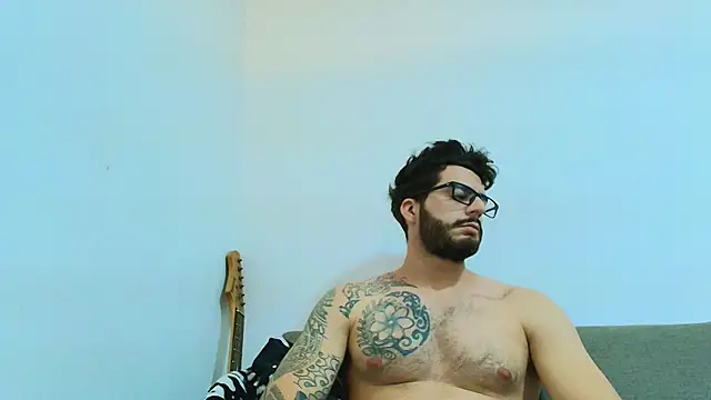 Chat XXX en directo de thomas_gun