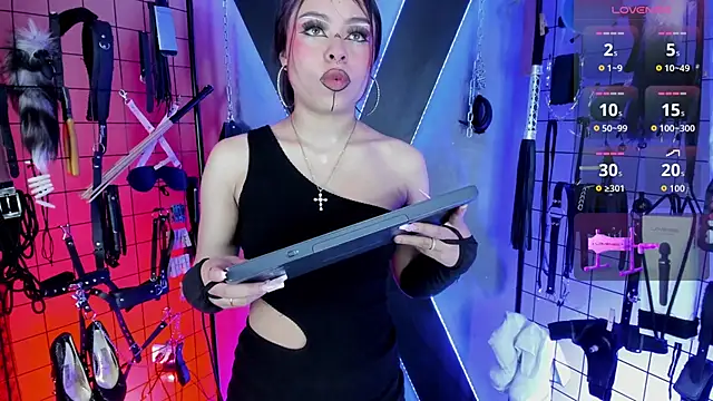 MissScarlet_Ela_bdsm live XXX chat