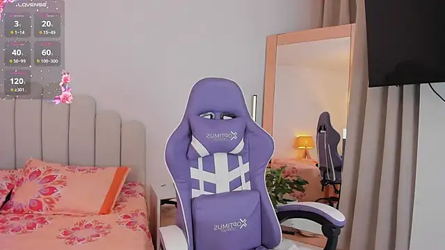 Chat +18 de roxie_gates_ ao vivo