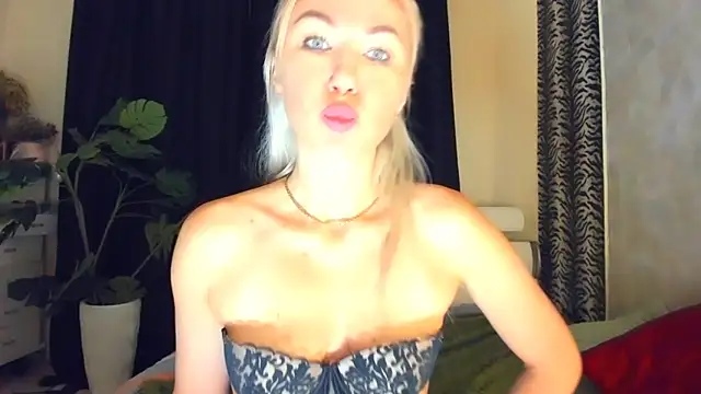 Shadow_Edict Chat XXX live