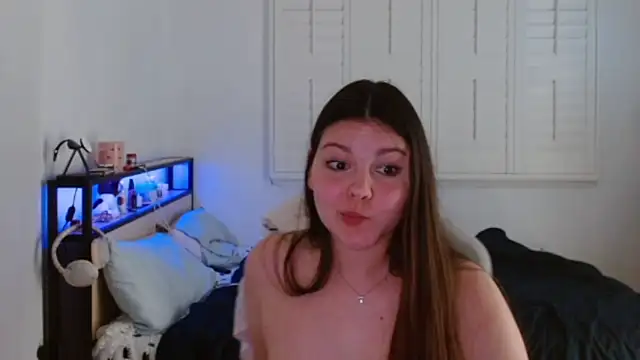 Вебкам-шоу yourmila1