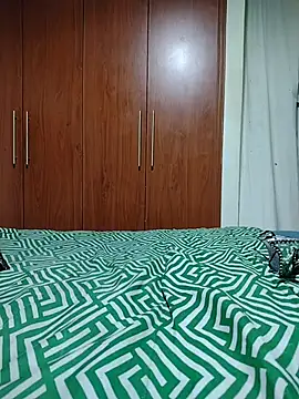 Chat +18 de Juanstevan2724 ao vivo